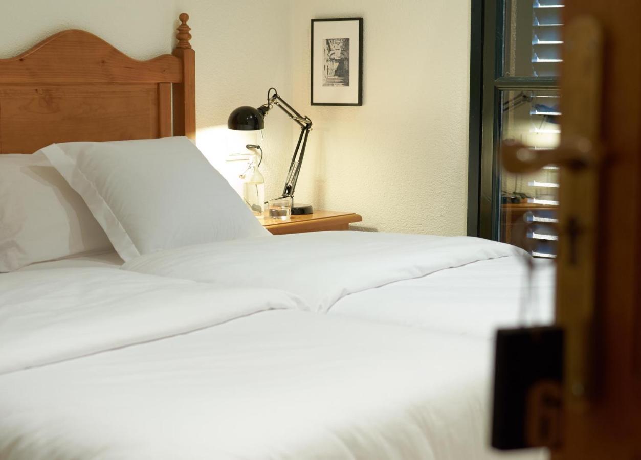 Hostal Can Maret Vilademuls Dış mekan fotoğraf