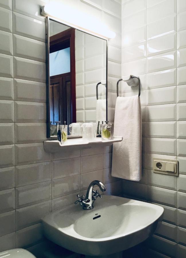 Hostal Can Maret Vilademuls Dış mekan fotoğraf
